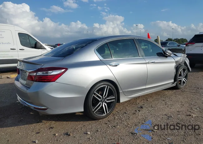 1HGCR2F68HA142176: 43749827