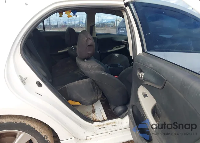 2T1BU4EE2BC669145: 43751088