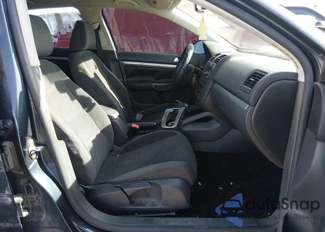 3VWJM71K99M004881: 43751136