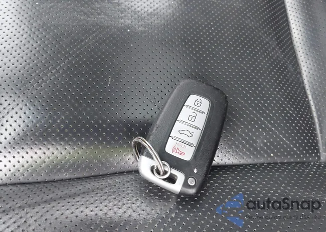 KMHGC46FX9U062211: 43751252