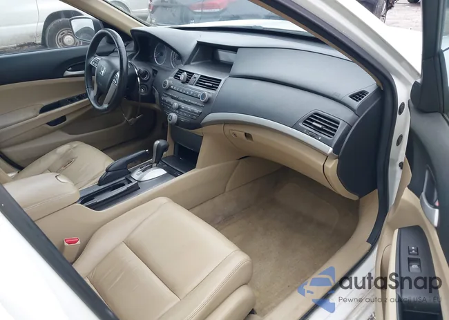 1HGCP2F67CA004160: 43751270