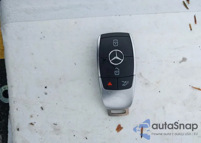 W1N4N4HB4MJ256148: 43751452