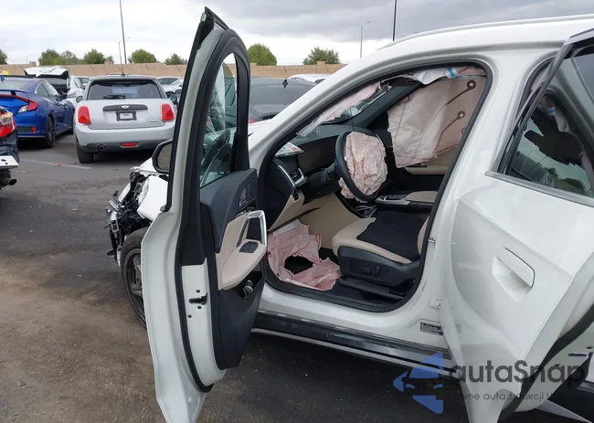 WBX73EF06P5X57415: 43750853