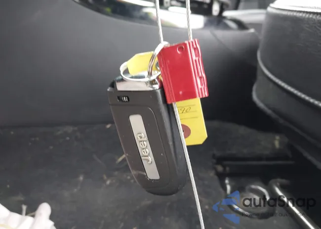 3C4NJDBBXKT670590: 43752135