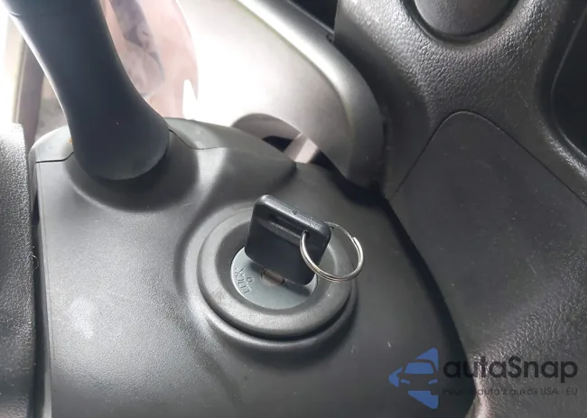 JN8AZ2KR1BT207780: 43752184