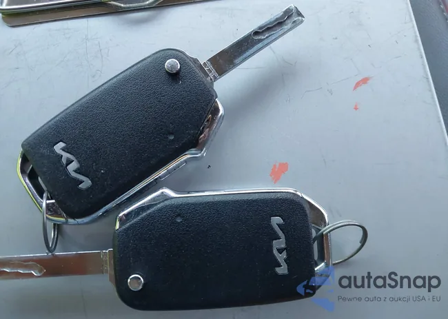 3KPF24AD9NE494676: 43752255