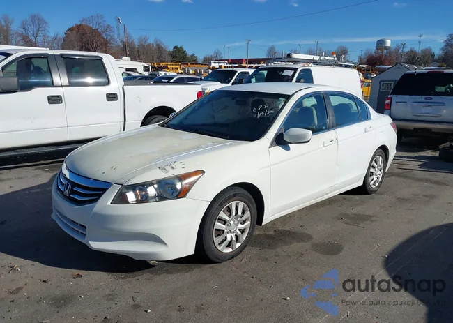 1HGCP2F32CA167630: 43752343