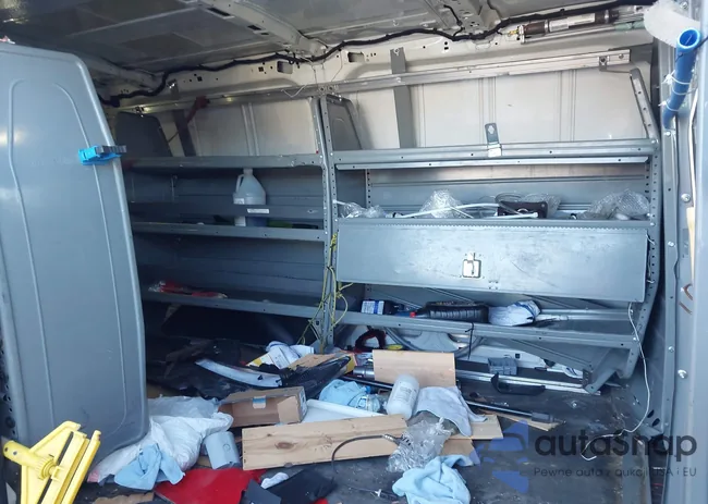 1FTYR1ZM6GKA19820: 43752494