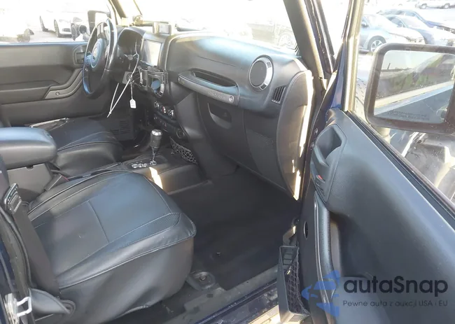 1C4BJWDG9DL578313: 43752504