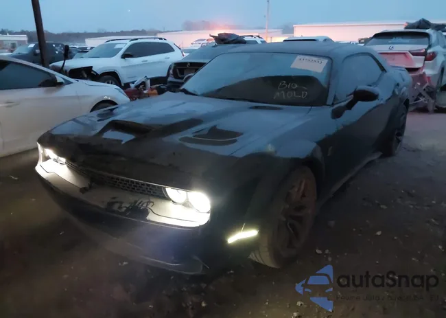 2C3CDZFJ8LH209982: 43752532