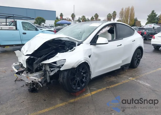 5YJYGDEE4MF081036: 43752550