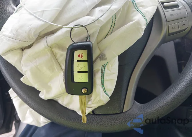 JN8AT2MT1GW023715: 43751653