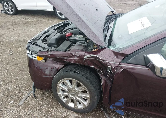 3LNHL2GC3CR815301: 43751695