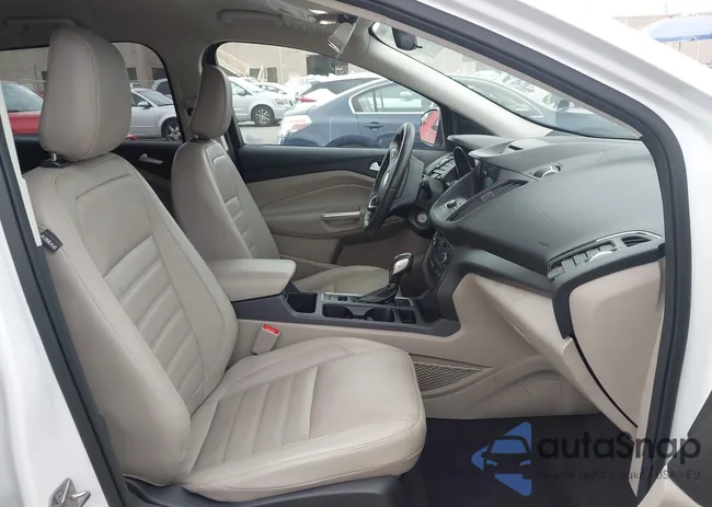 1FMCU9HD8JUB44625: 43751724