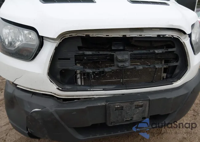 1FTYR1ZM3FKA32717: 43751954