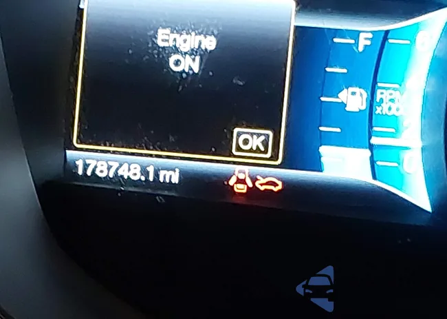 3FA6P0K9XER177489: 43753227