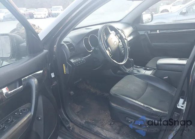 5XYKUCA18BG125685: 43753532