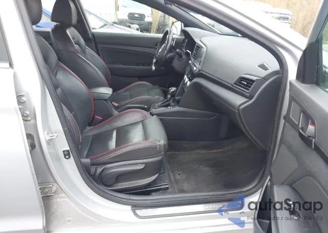 KMHD04LB6KU814375: 43752682