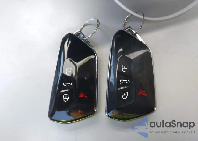 1V2DR2CAXRC526525: 43752832