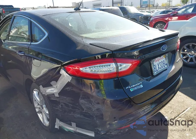 3FA6P0SU1GR320885: 43752891