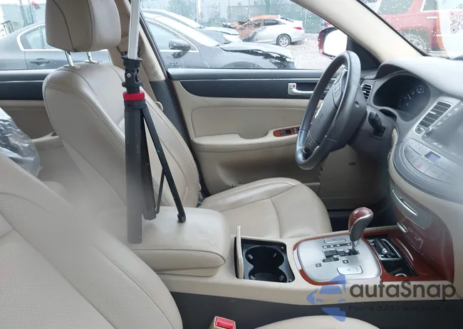 KMHGC4DD1DU234927: 43754034