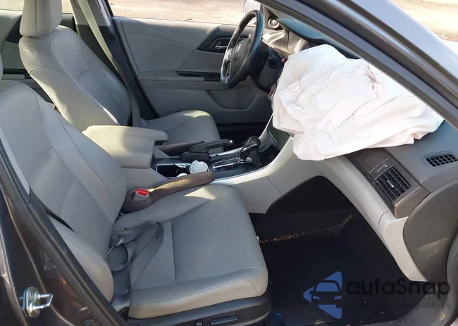 1HGCR2F83DA228166: 43754131