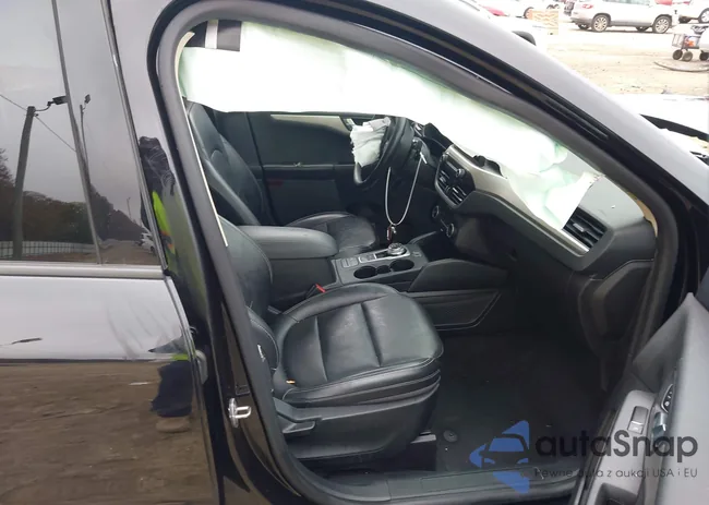 1FMCU9BZ2LUB13362: 43754275