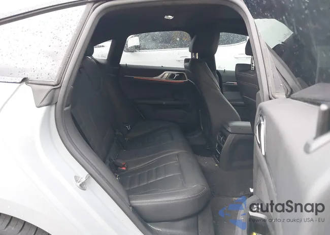 WBA63AV09NFM10409: 43754326