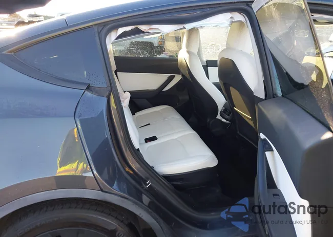 5YJYGAEE9MF197606: 43754502