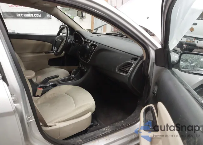 1C3BC1FG6BN539257: 43753693