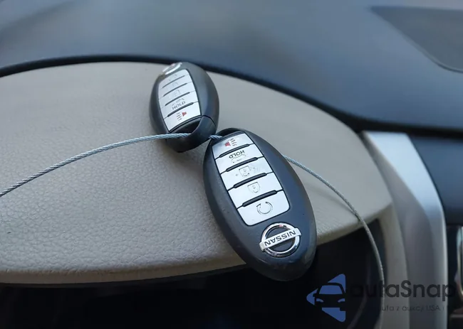 1N4AL3AP6DC226885: 43753719