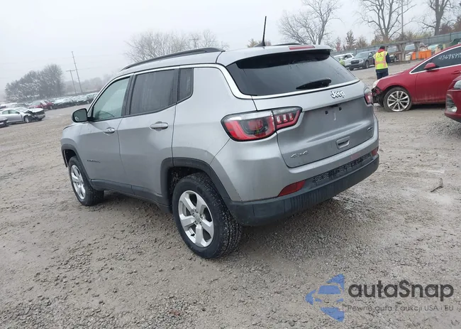 3C4NJDBB2JT291274: 43753837