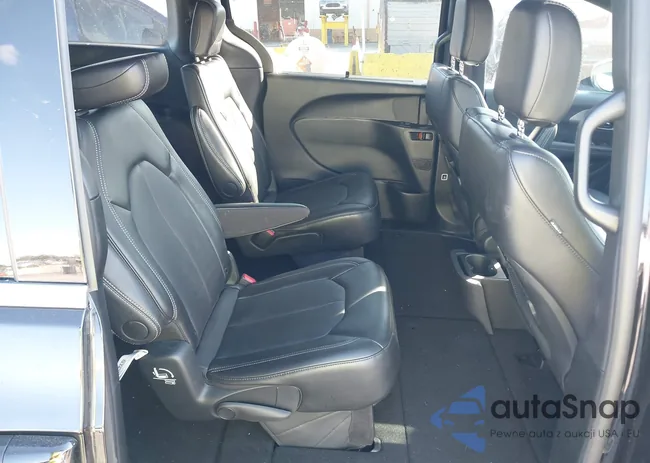 2C4RC1BG8SR593372: 43753893