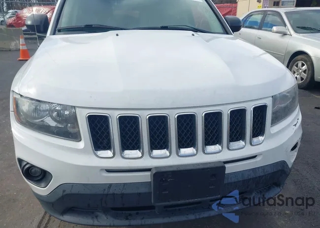 1C4NJDBB3ED842310: 43753927