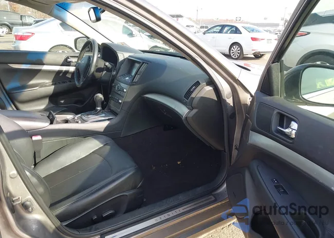 JN1CV6AR0DM353757: 43753943