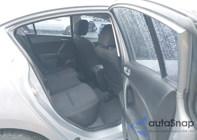 JM1BL1VG4B1401978: 43755227