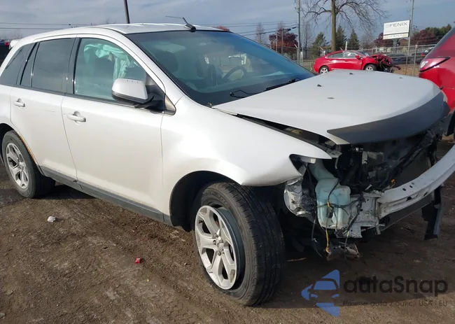 2FMDK3JC6DBA33798: 43755260