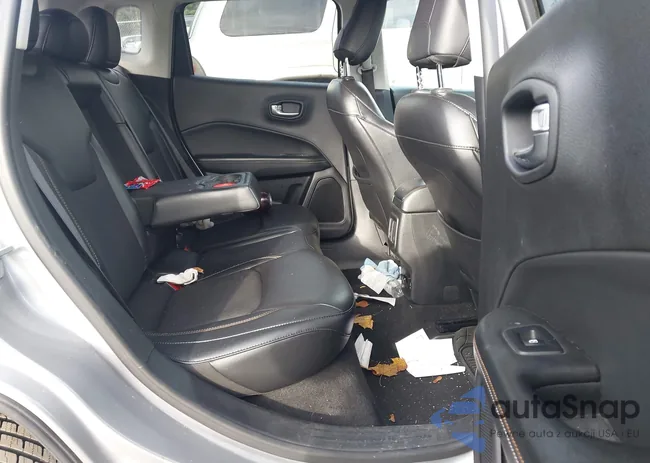 3C4NJDBB7JT222497: 43755350