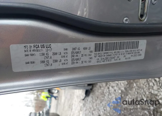 3C4NJDBB7JT222497: 43755350