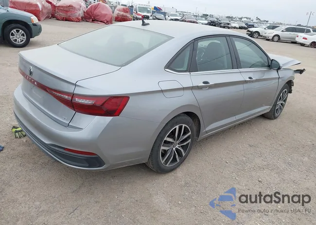 3VWEX7BU5SM025130: 43755370