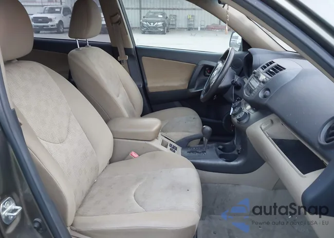 2T3ZF4DV2AW029211: 43755403