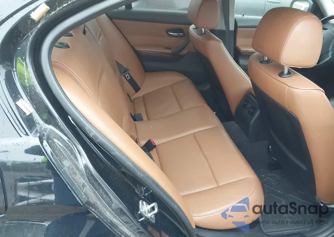 WBAPK5G55BNN31074: 43755436