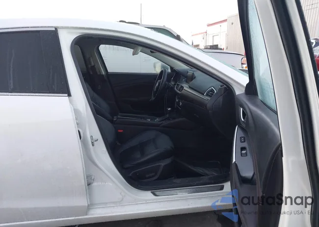 JM1GL1W53H1140029: 43755438