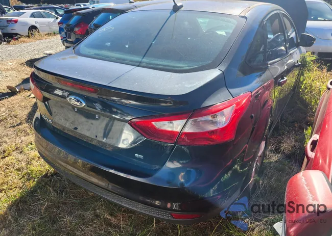 1FADP3F27EL458489: 43755570