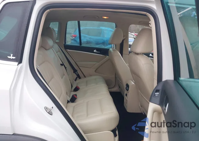 WVGAV7AX4CW607736: 43754607