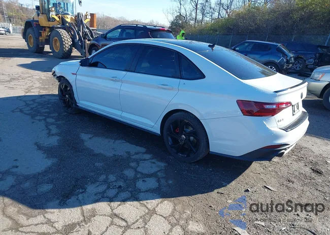 3VW2T7BU7RM011643: 43756175