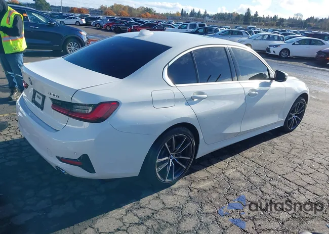 WBA5R1C55KAJ99209: 43756212