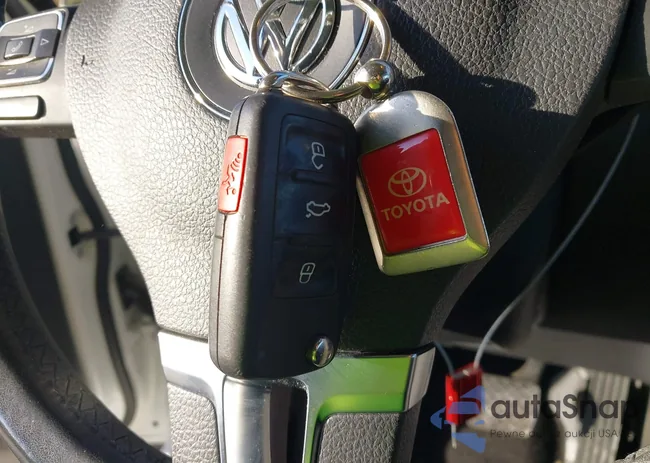 WVGRV7AX5HK009401: 43756302