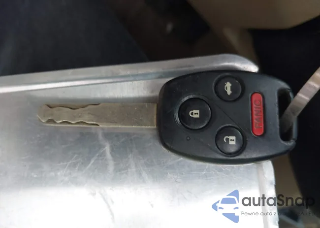 1HGCP3F81AA016857: 43756412