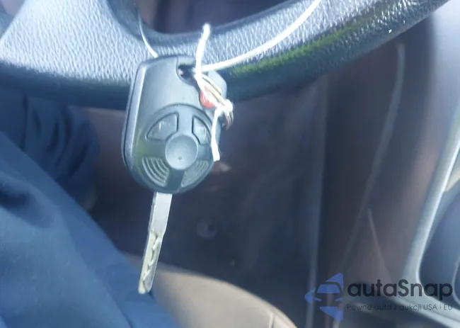 1FMCU0F71DUB44138: 43756524